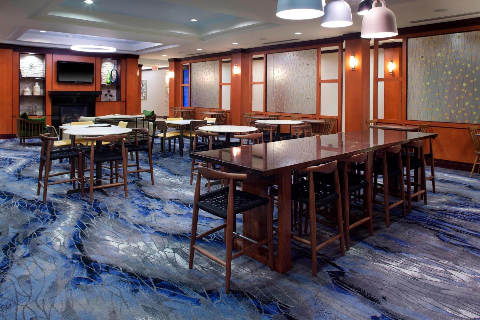 Fairfield Inn And Suites By Marriott Montgomery Eastchase Exterior foto